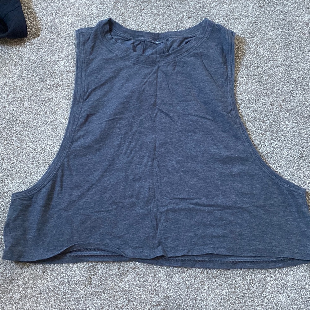 Lululemon crop top tank